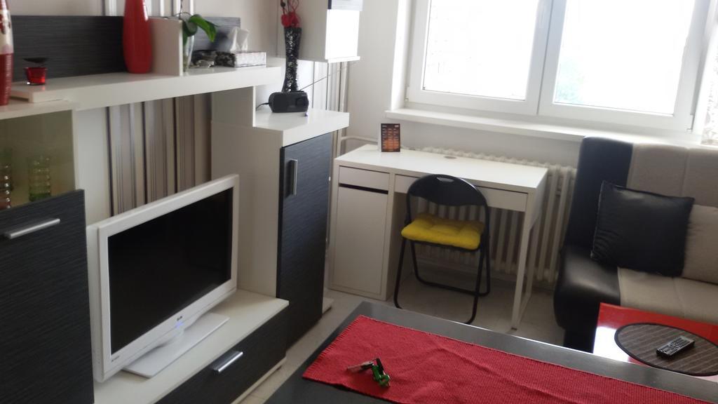 Apartment Your Second Home ซูโบติกา ภายนอก รูปภาพ