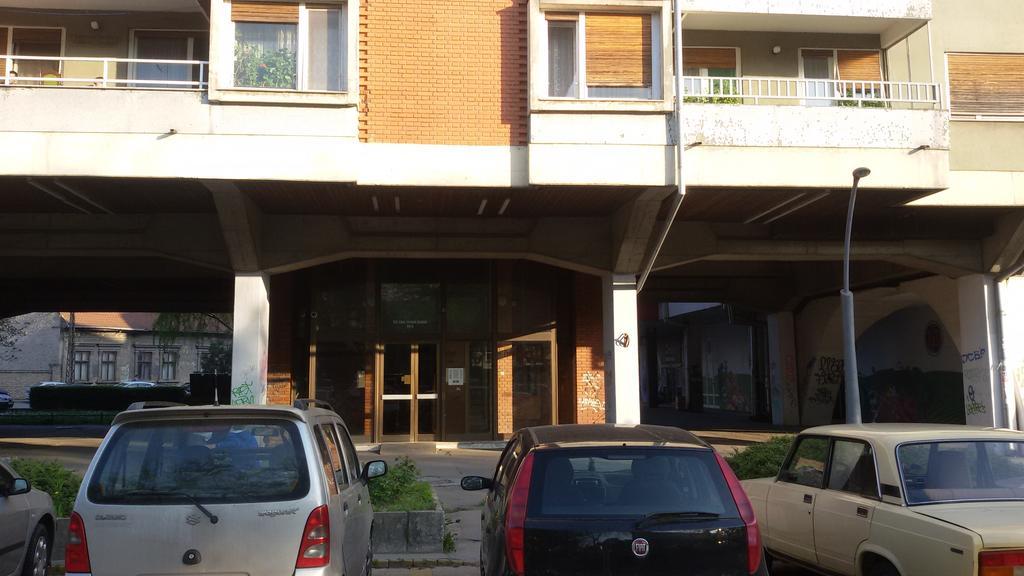 Apartment Your Second Home ซูโบติกา ภายนอก รูปภาพ